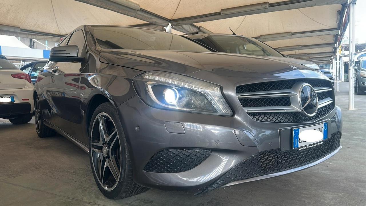 MERCEDES A180 PREMIUM INTERNI IN PELLE... FULL..