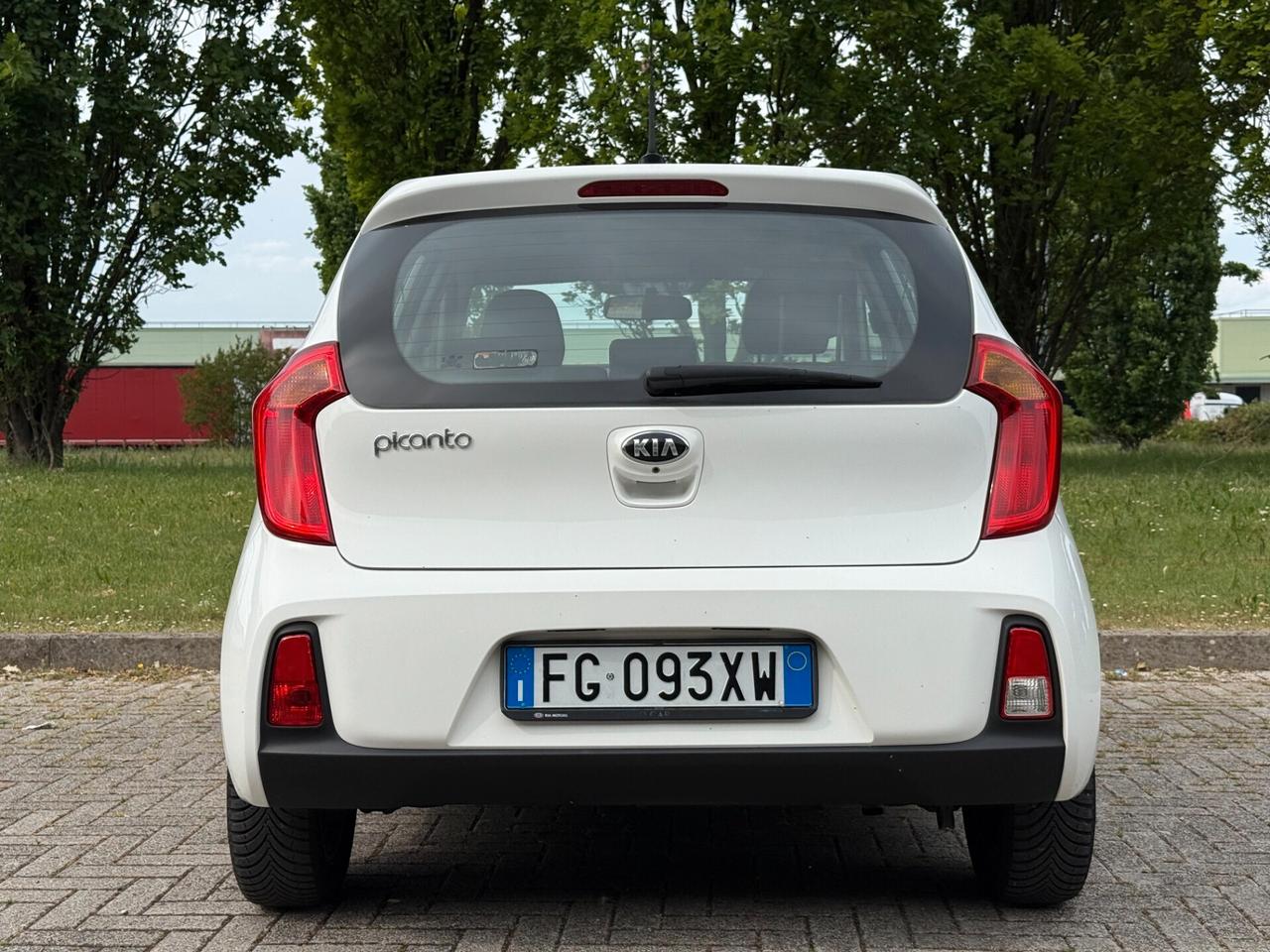 Kia Picanto Picanto II 2011 1.0 Active Collection Gpl 67cv 5p