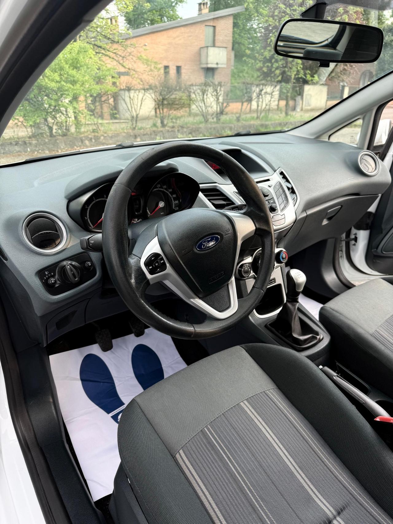 Ford Fiesta 1.2 82 CV 5 porte Titanium