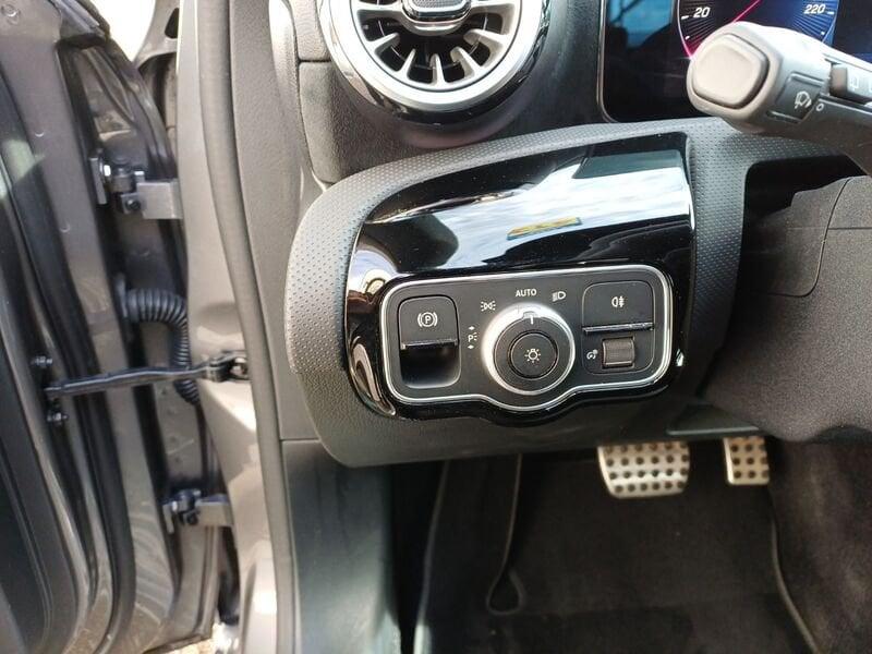 Mercedes-Benz Classe A A 180 d AMG Line Advanced Plus