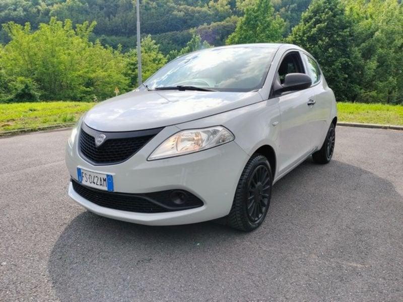 Lancia Ypsilon 1.2 69 CV 5 porte Elefantino Blu