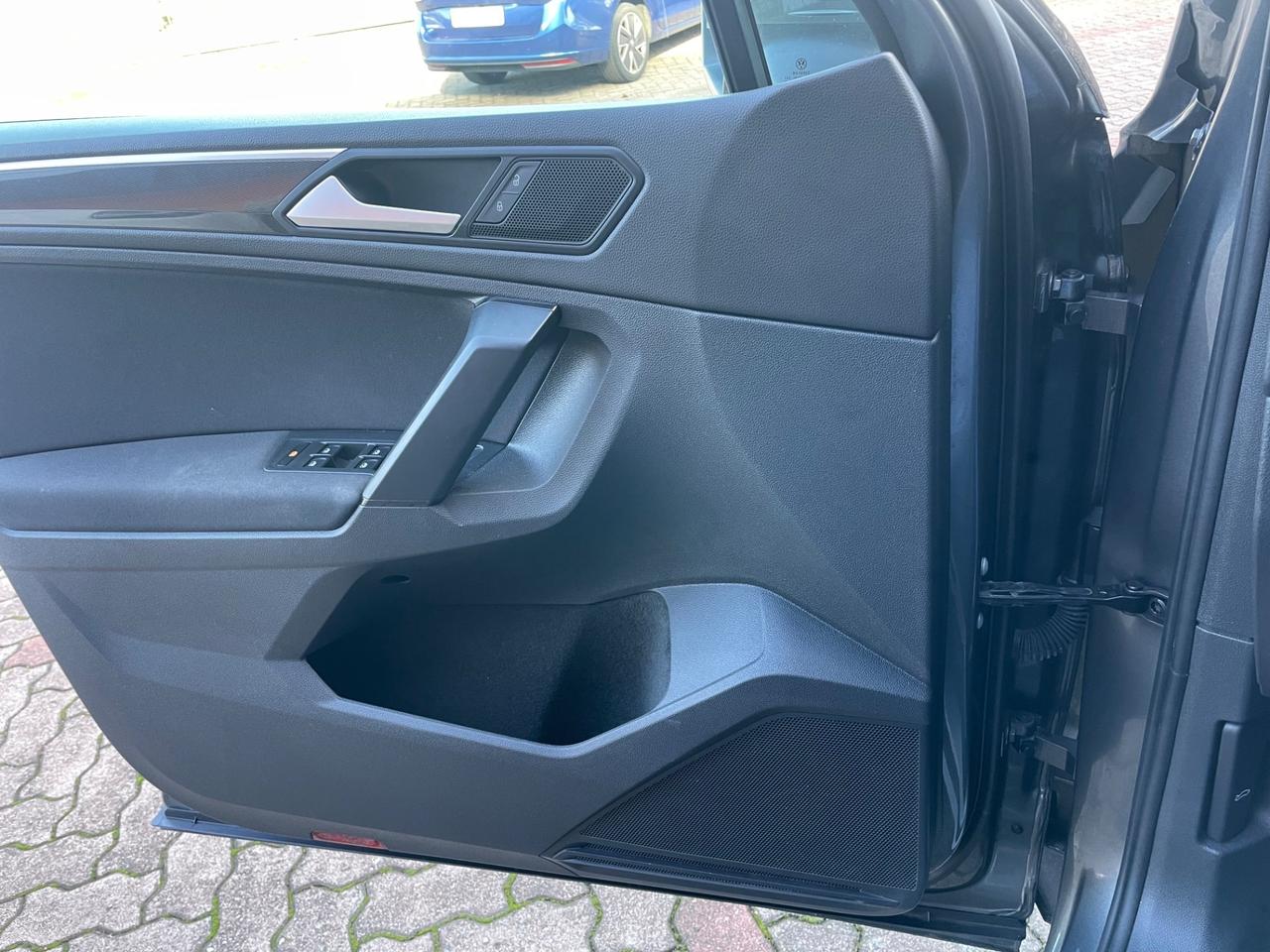 Volkswagen Tiguan 2.0 TDI SCR DSG Business