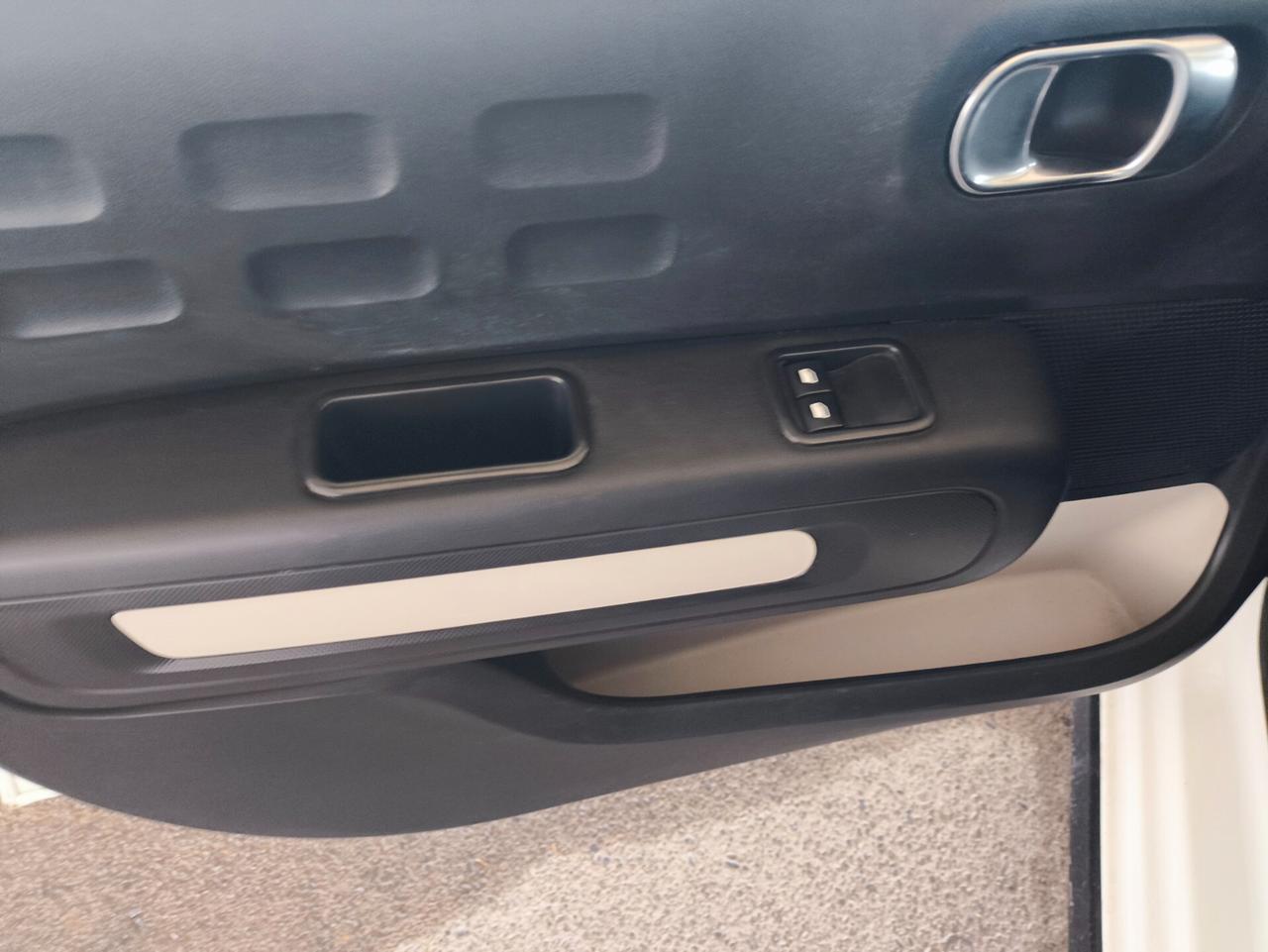 Citroen C3 BlueHDi 100 S&S C-Series