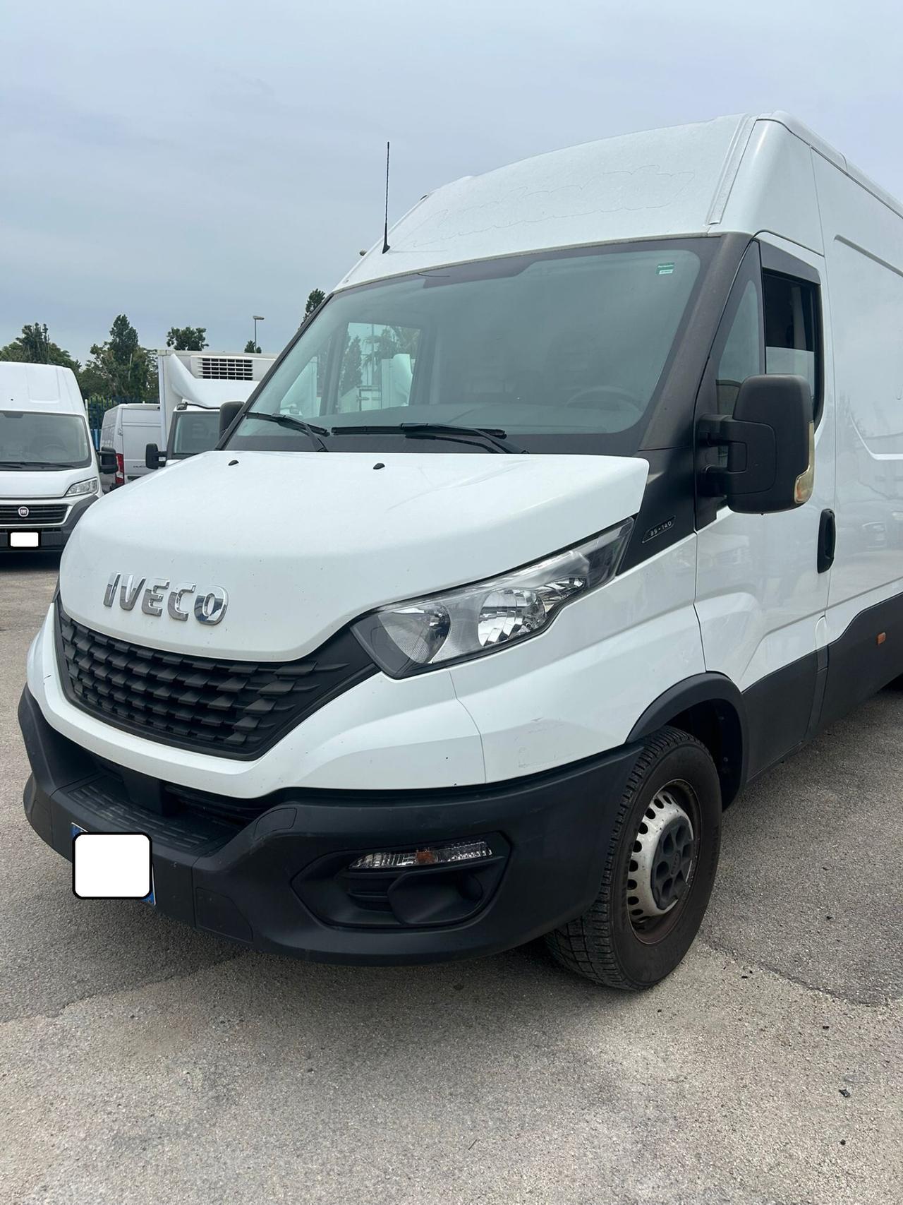 iveco daily 35s14 anno 2020 furgone e.6