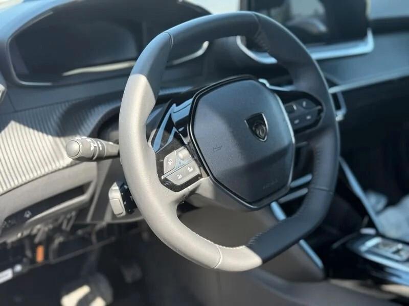 Peugeot 2008 Hybrid 145 e-DCS6 Allure