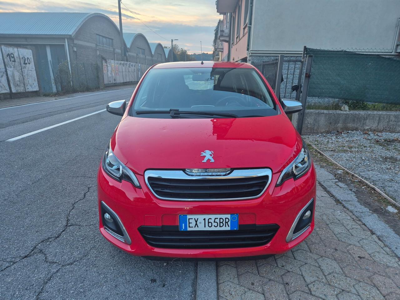 Peugeot 108 VTi 68 5 porte Allure