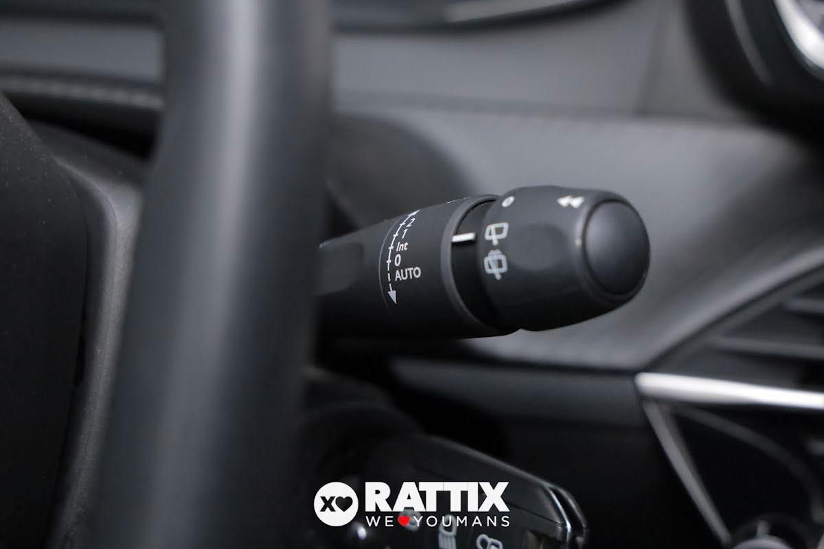 Peugeot 208 1.2 puretech 100CV Allure