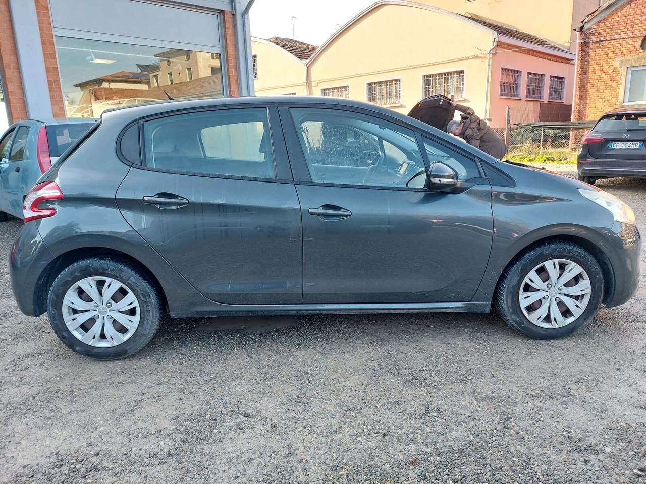 Peugeot 208 1.4 HDi 68 CV 5 porte UNICO PROPRIETARIO