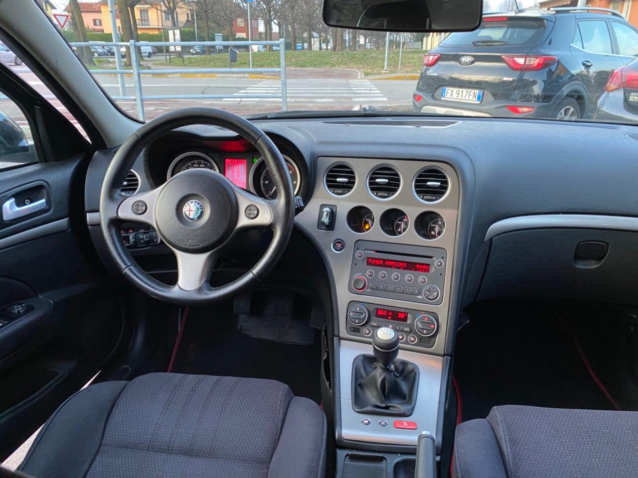 Alfa Romeo 159 2.0 JTDm Sportwagon Distinctive