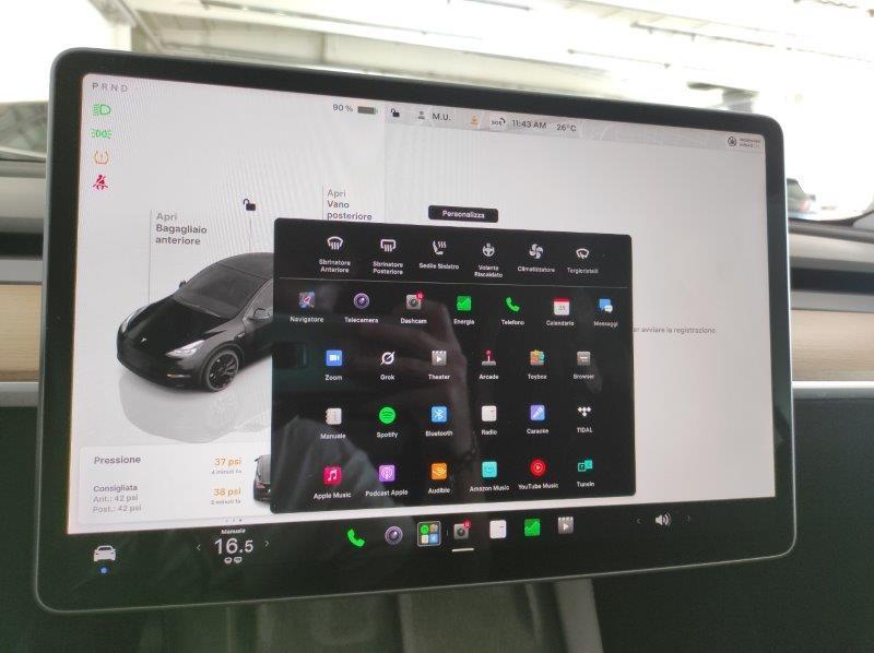TESLA Model Y - Model Y AWD Performance
