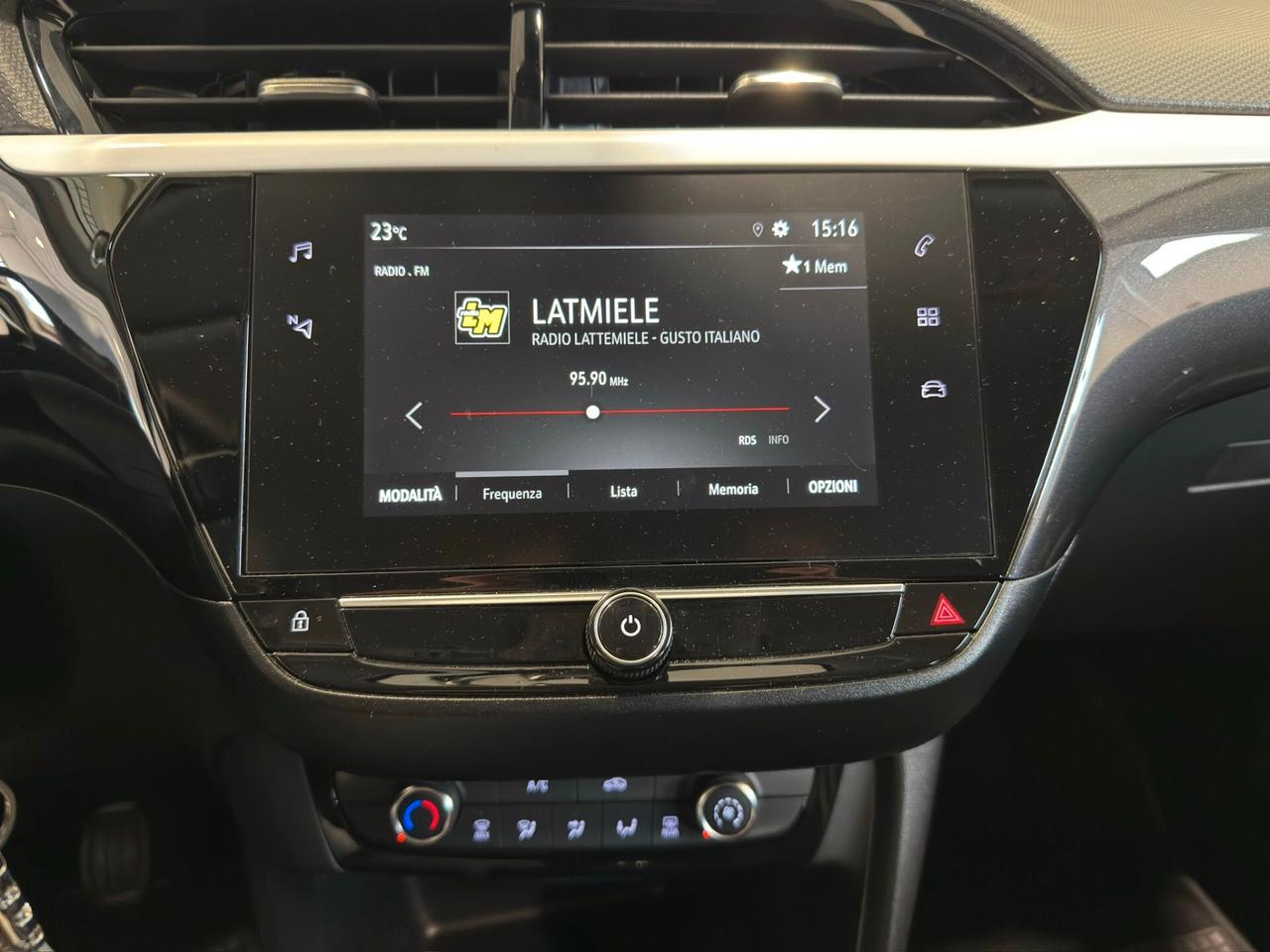 Opel Corsa 1.2 Elegance - NEOPATENTATI -