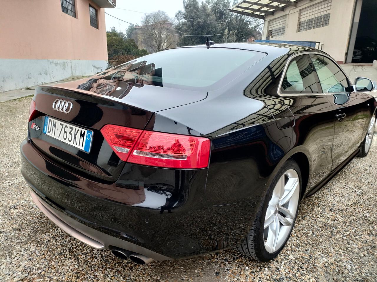 Audi S5 4.2 V8