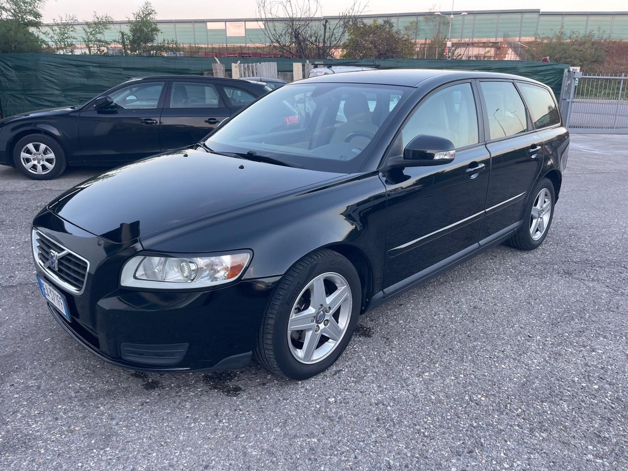 Volvo V50 D4 Geartronic R-design