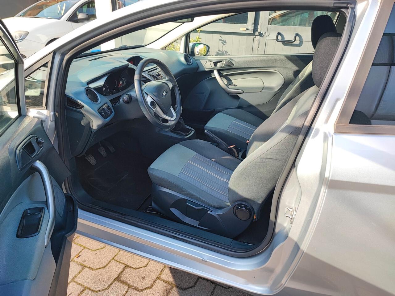 Ford Fiesta 1.2 16V uni-pro