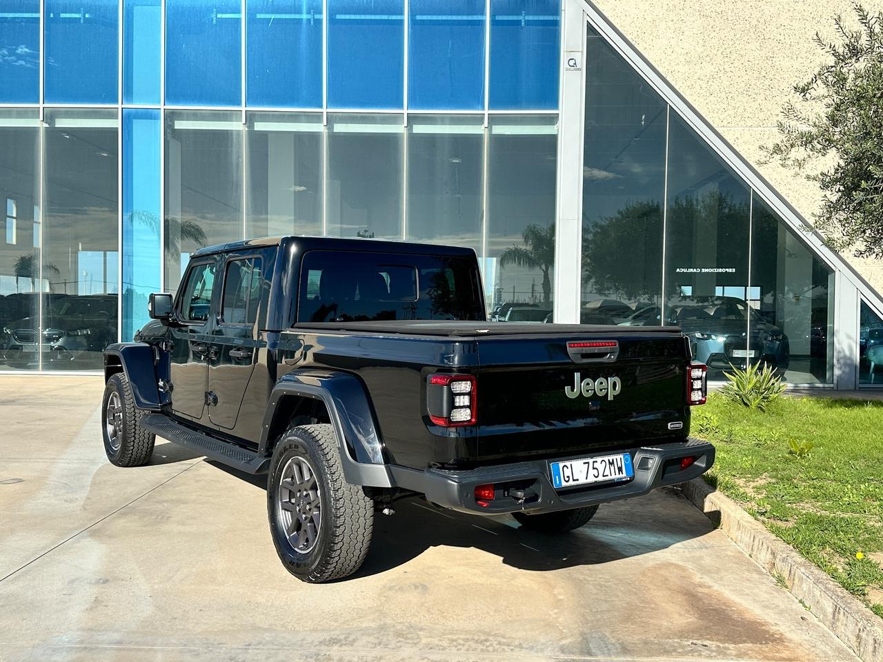 Jeep Gladiator V6 AUTOCARRO offerta T-Stock prezzo imperdibile