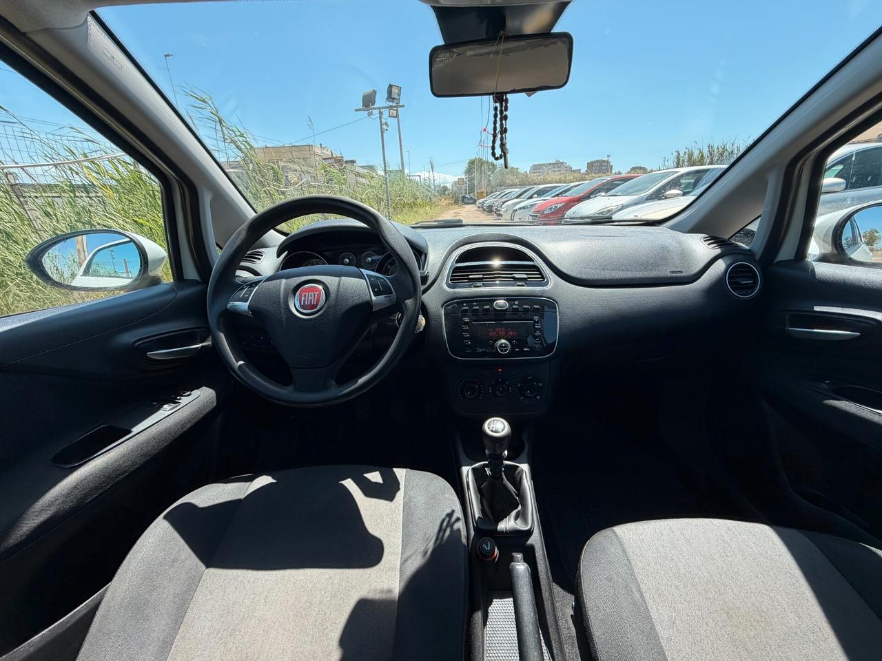FIAT PUNTO EVO 1.2 125.000 KM ANNO 2014 69CV NEOPATENTATI