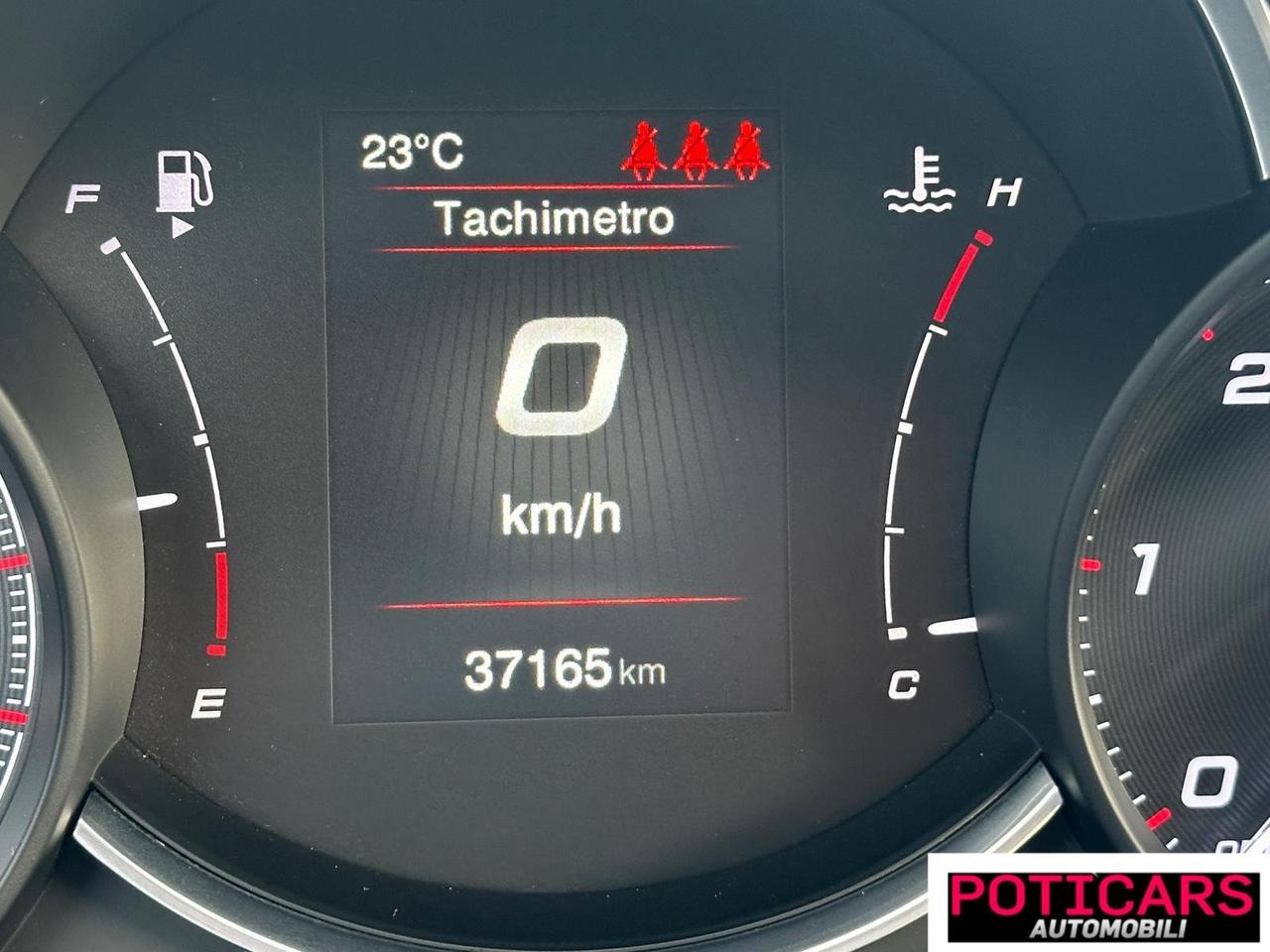 FIAT 500 X MJET SPORT