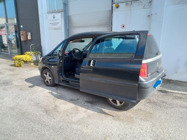 Peugeot 1007 1.4 HDi Freddy
