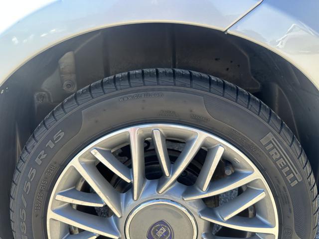 LANCIA Ypsilon 1.2 69 CV 5 porte S&S Gold