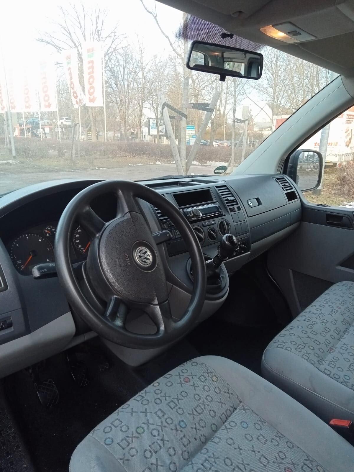 Volkswagen Transporter Caravelle 2.5 TDI/131CV PL Trendline