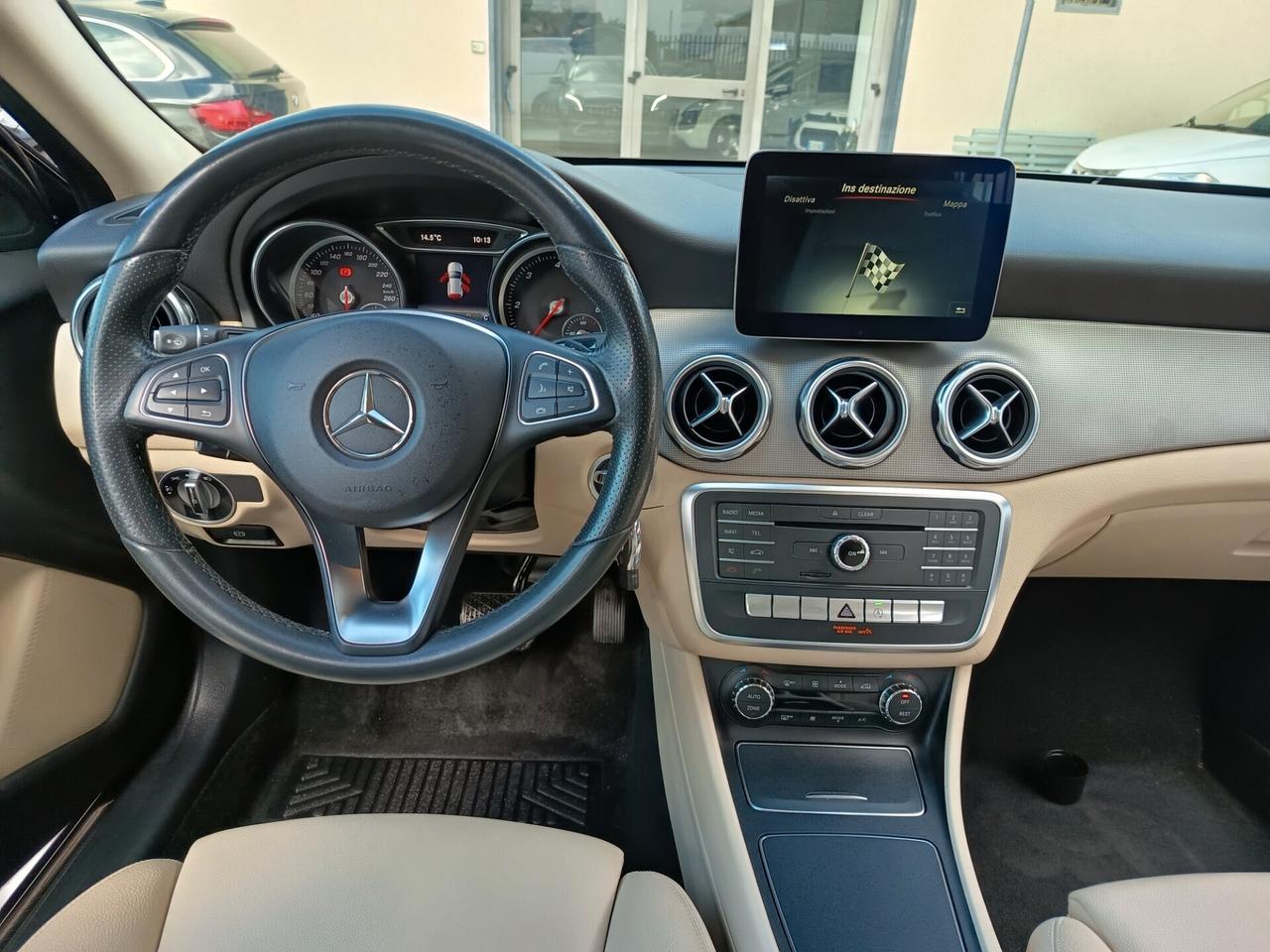 Mercedes-benz GLA 180 d Automatic Premium