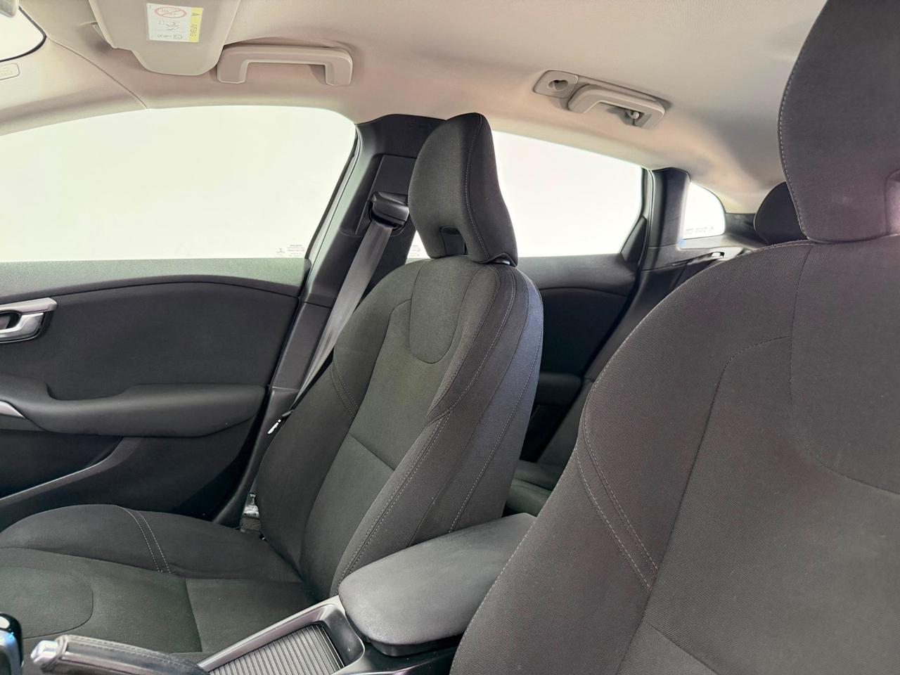 Volvo V40 D2 2.0 TDI 120 CV -UNIPRO-GARANTITA -2018