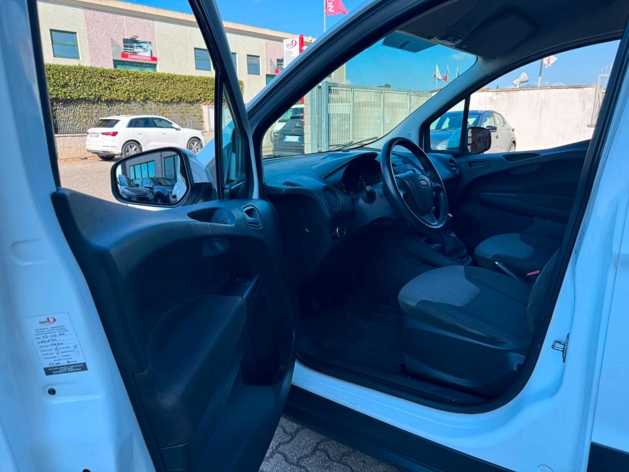 Ford Transit Courier 1.5 TDCi 75CV Van Entry