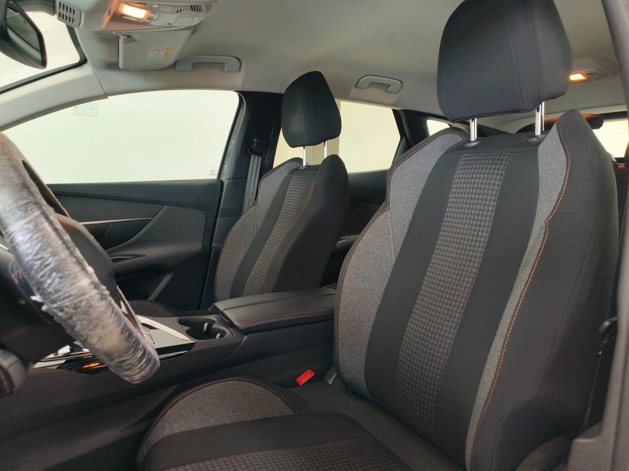 Peugeot 3008 BlueHDi 130 S&S Active Business