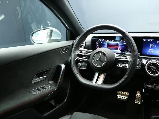 MERCEDES-BENZ A 180 Automatic AMG Line Extra