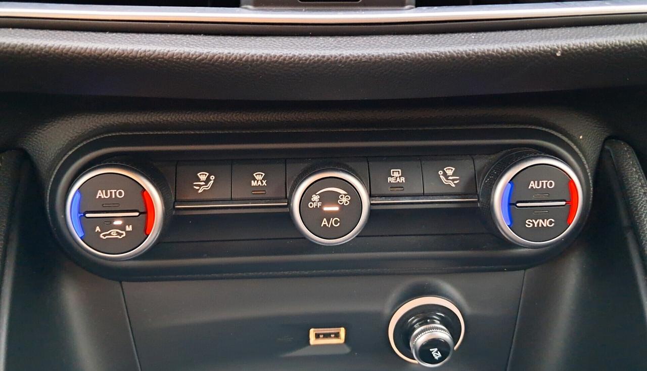 Alfa R. Stelvio 190 CV * AT8 Q4 *LED-PELLE-CERCHI 20*