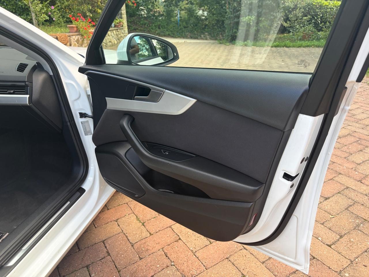 Audi A4 Avant 2.0 TDI 122 CV UNICO PROPRIETARIO