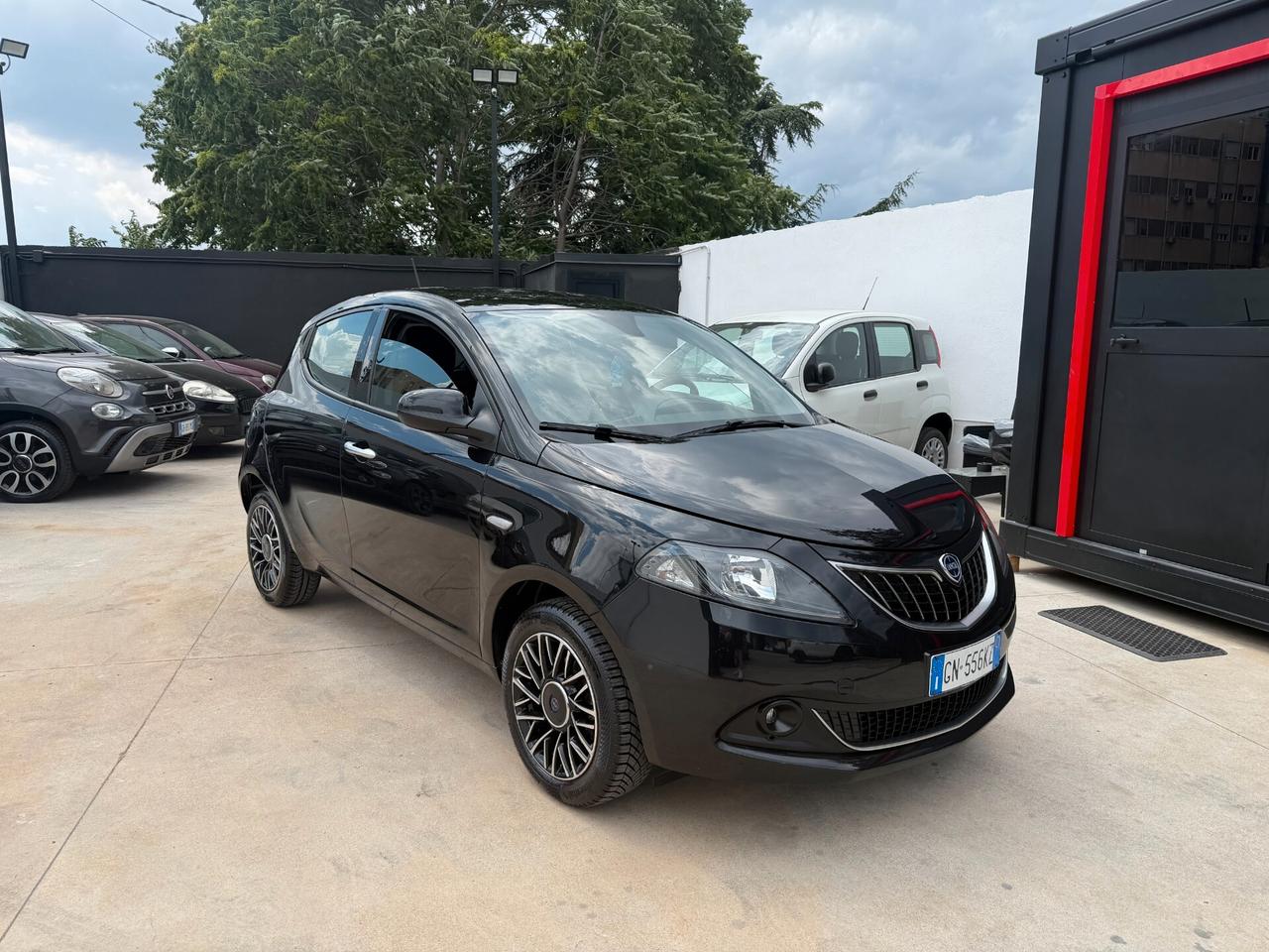 Lancia Ypsilon 1.0 FireFly 5 porte S&S Hybrid Gold Plus