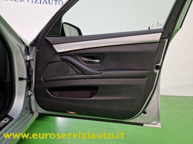BMW 530 d xDrive 249CV Touring Luxury