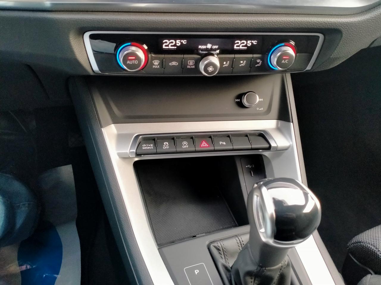 AUDI Q3 SPORTBACK 35 2.0TDI 150CV "QUATTRO" S.TRONIC PACK BLACK LINE / BLACK RINGS