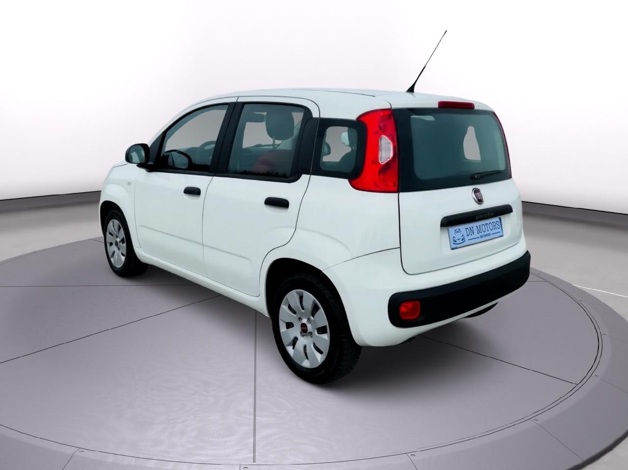 Fiat Panda 1.2 benzina anno 2018 neo patentati