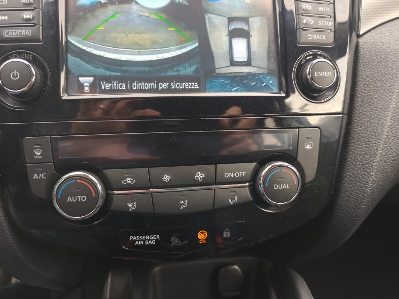 Nissan Qashqai 1.5 dCi 110cv TETTO E CAMERA