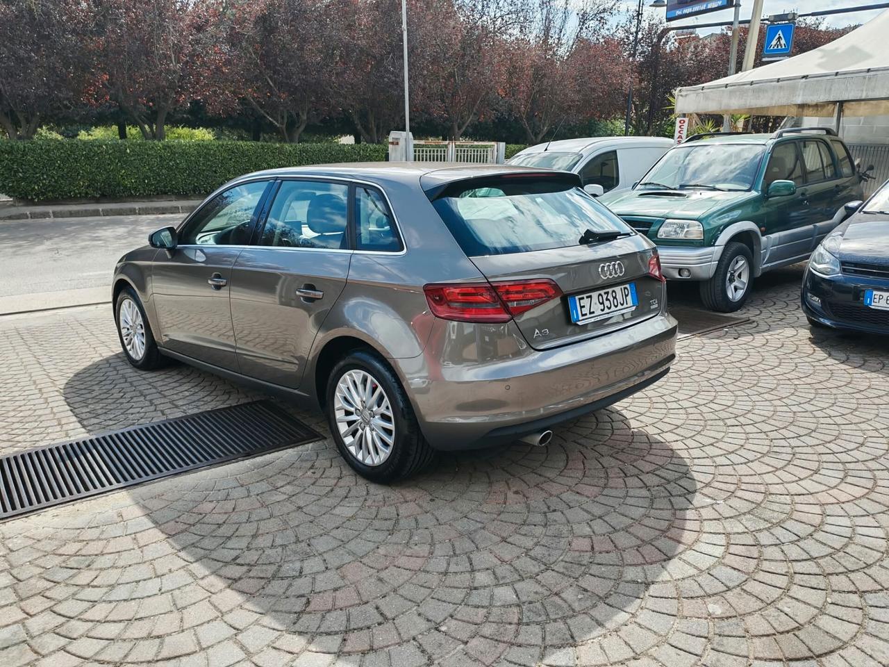 Audi A3 Sedan 1.6 TDI 110CV diesel