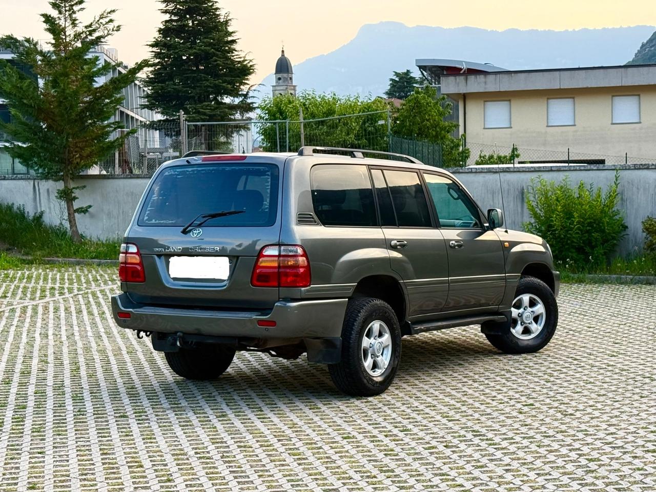 Toyota Land Cruiser HDJ100 4.2 TD 204cv 7 posti ASI