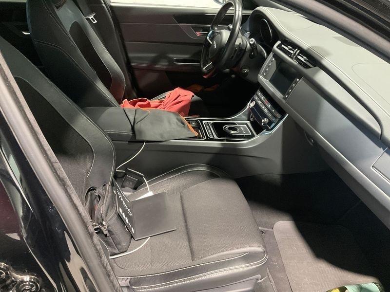 Jaguar XF 2.0 D 180 CV aut. R-Sport