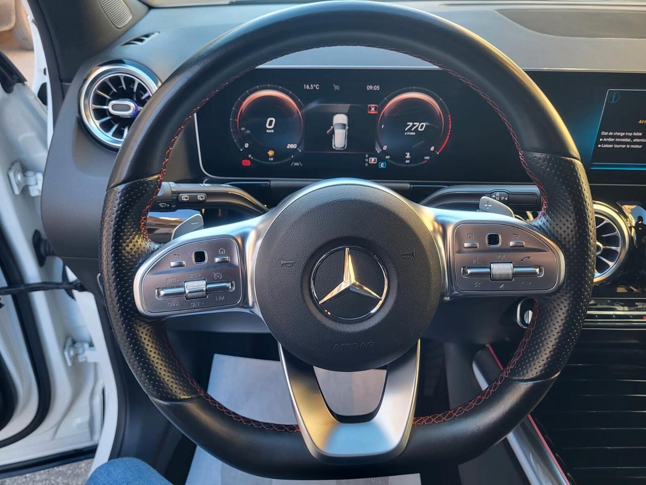 Mercedes Gla 200 d Automatic Premium+Fari Multibeam+Luci Ambiente..