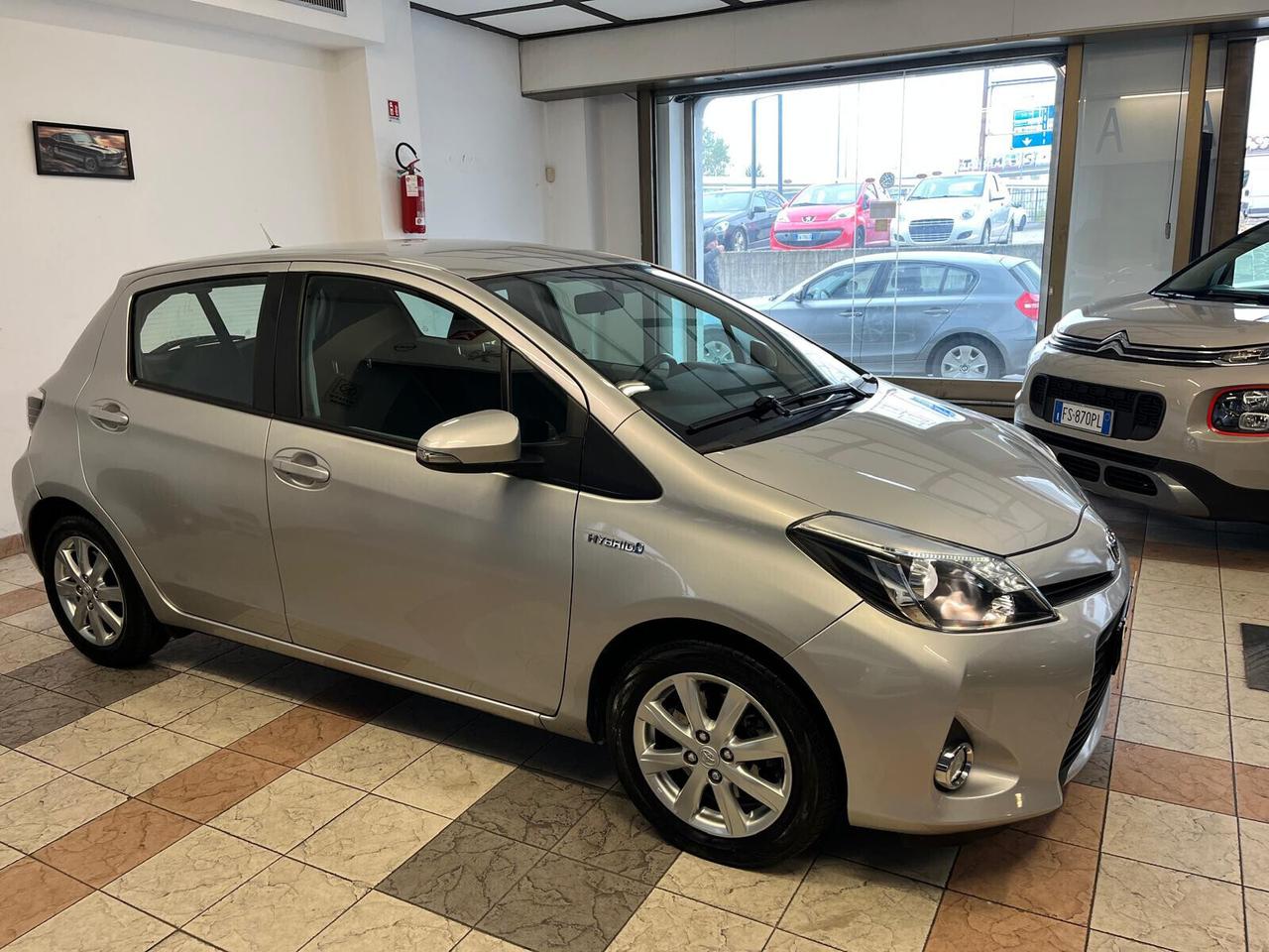 Toyota Yaris 1.5 Hybrid 5 porte Lounge