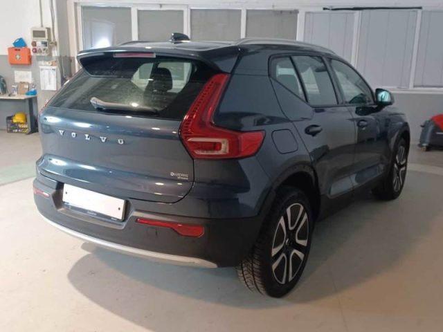 VOLVO XC40 T3 Momentum Pro