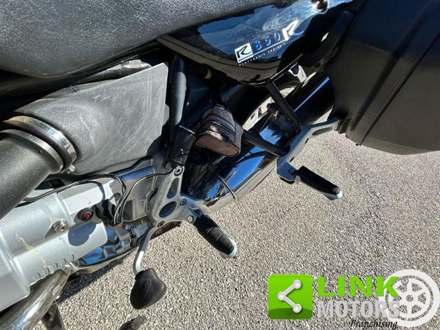 BMW R 850 R .