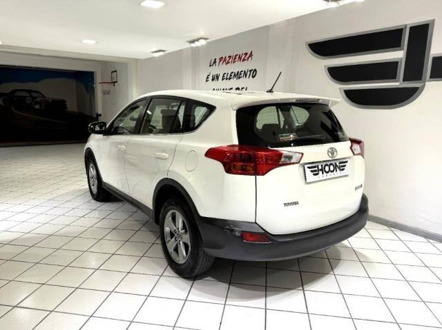 Toyota Rav4 2.0 d-4d 2wd 124cv mt