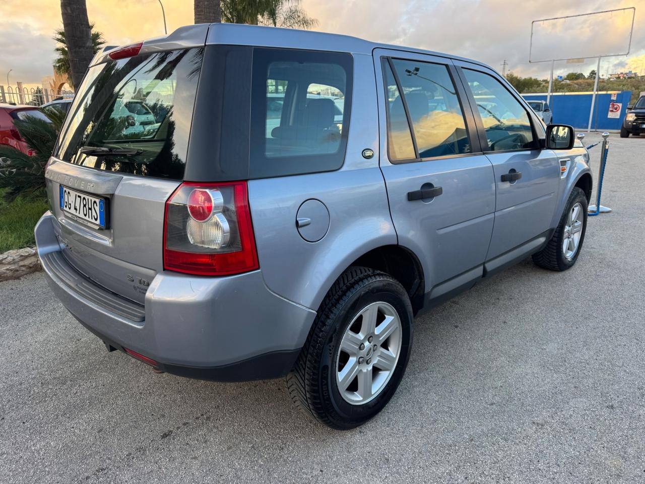 Land Rover Freelander 2.2 TD4 S.W. SE