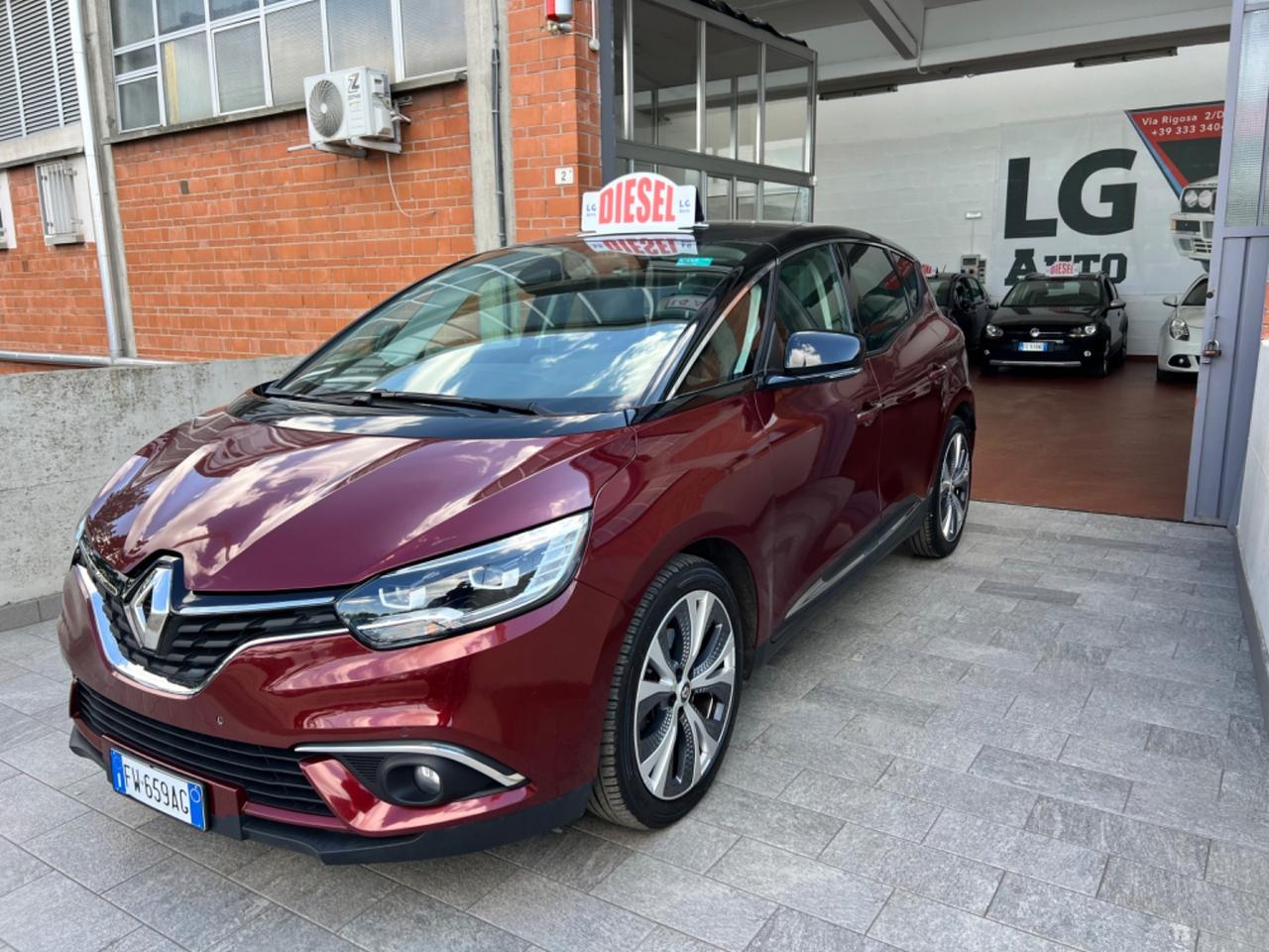 Renault Scenic Scénic Blue dCi 120 CV EDC Initiale Paris