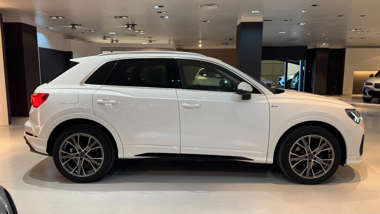 AUDI Q3 TDI S-TRONIC S - LINE EDITION 150CV - 2019