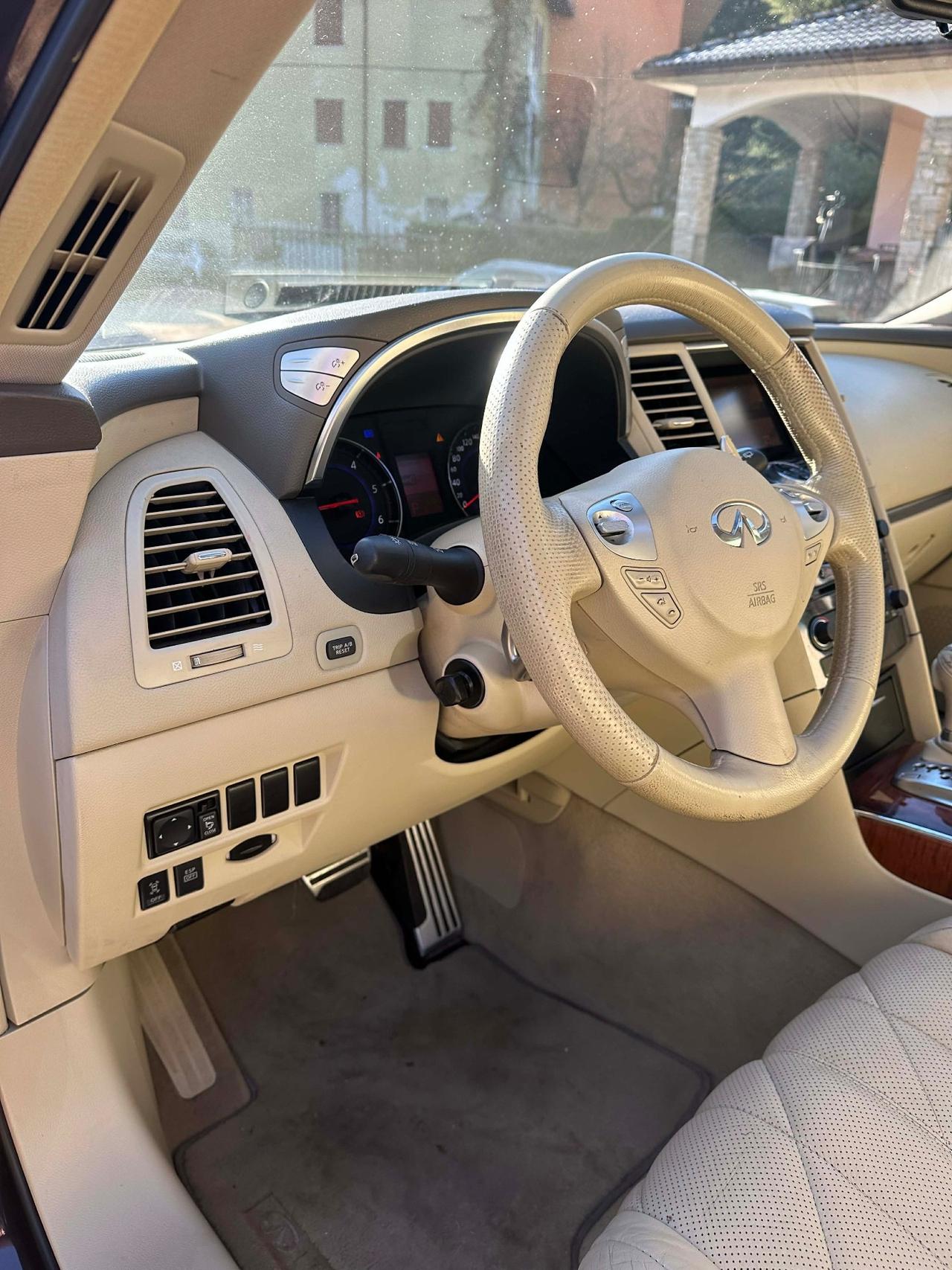 Infiniti FX30d S PREMIUM KMCERT UNICOPR GARANZ