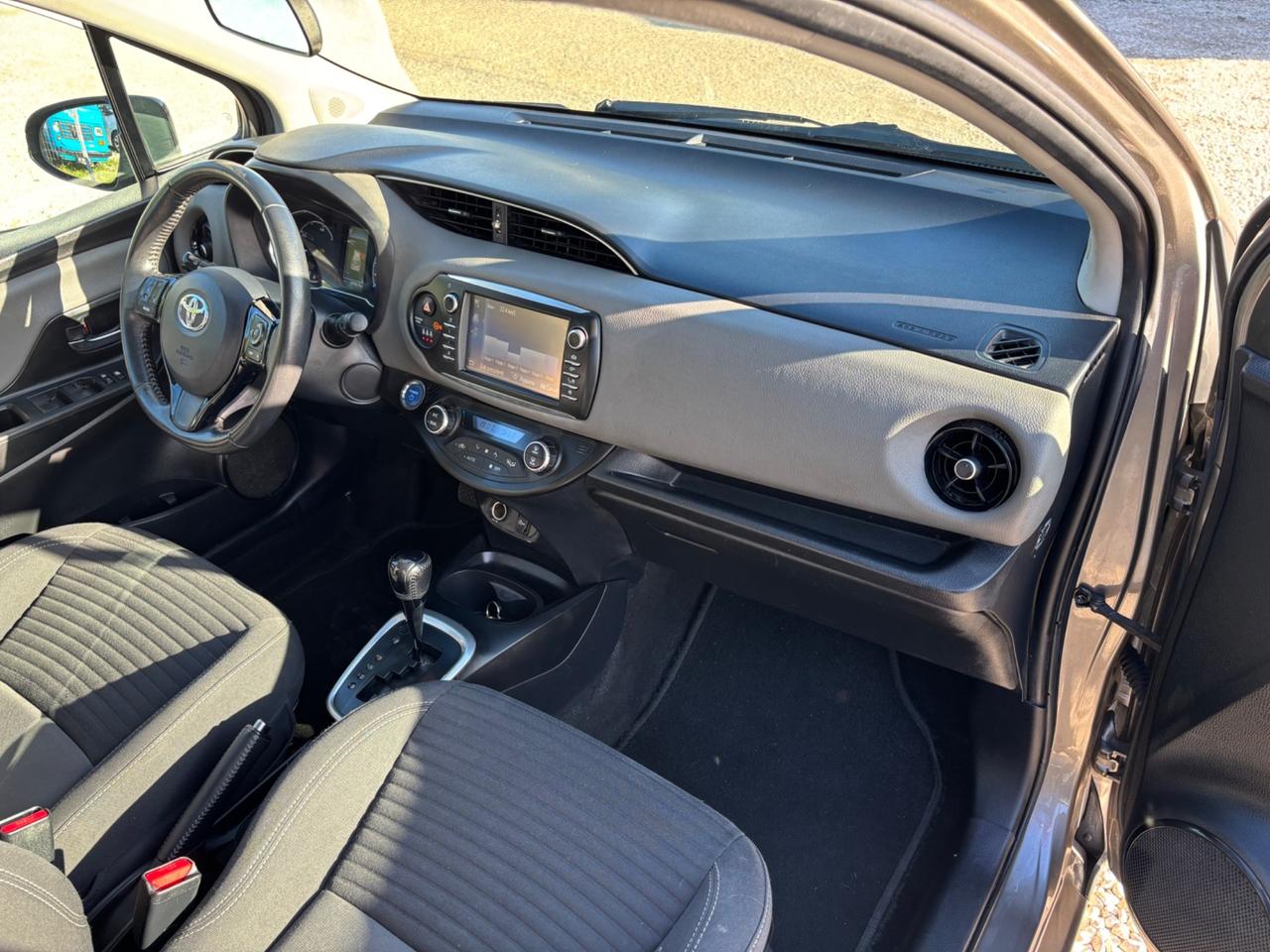 Toyota Yaris 1.5 Hybrid 5 porte Active