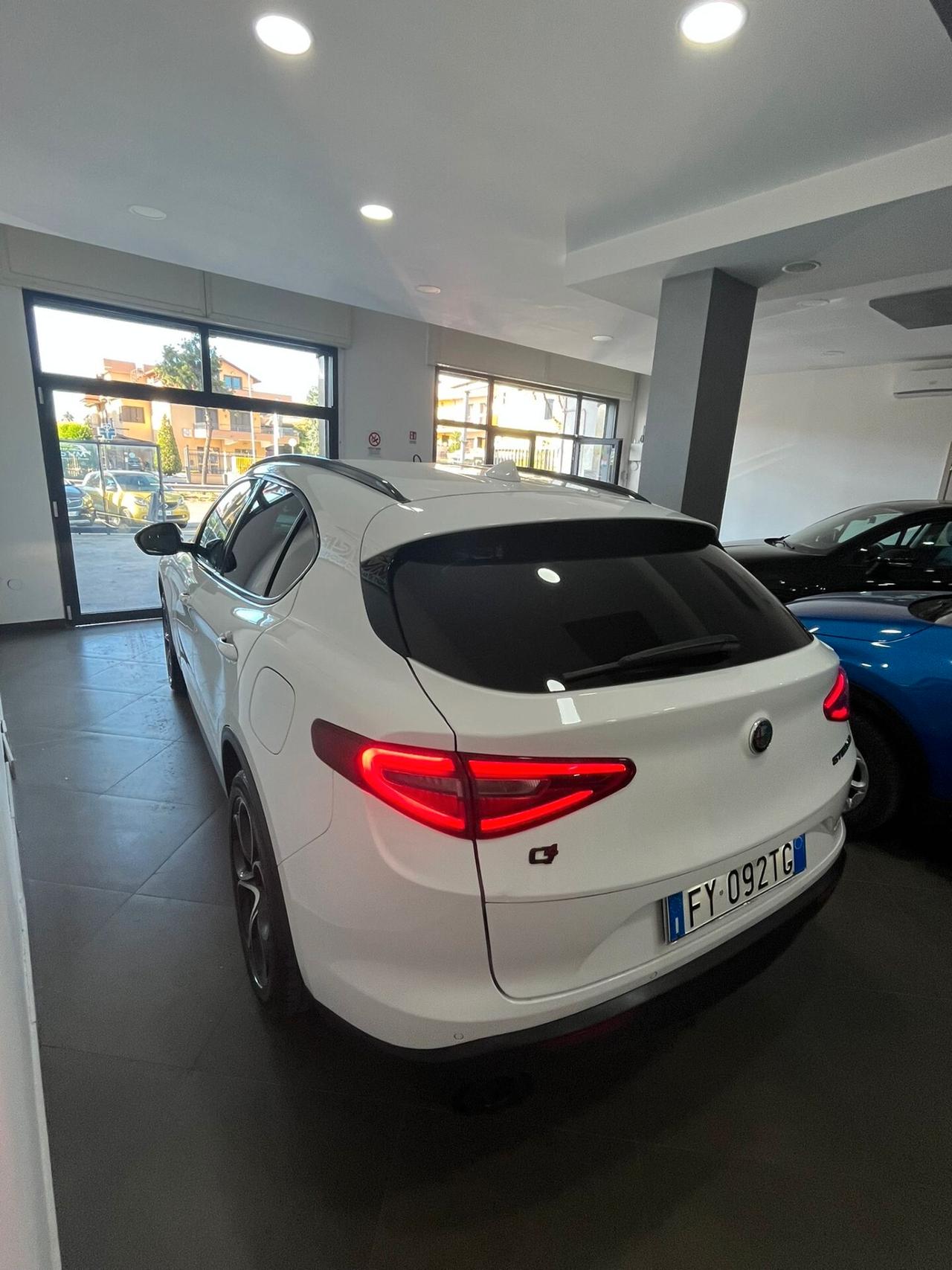 Alfa Romeo Stelvio 2.2 Turbodiesel 210 CV AT8 Q4 Super